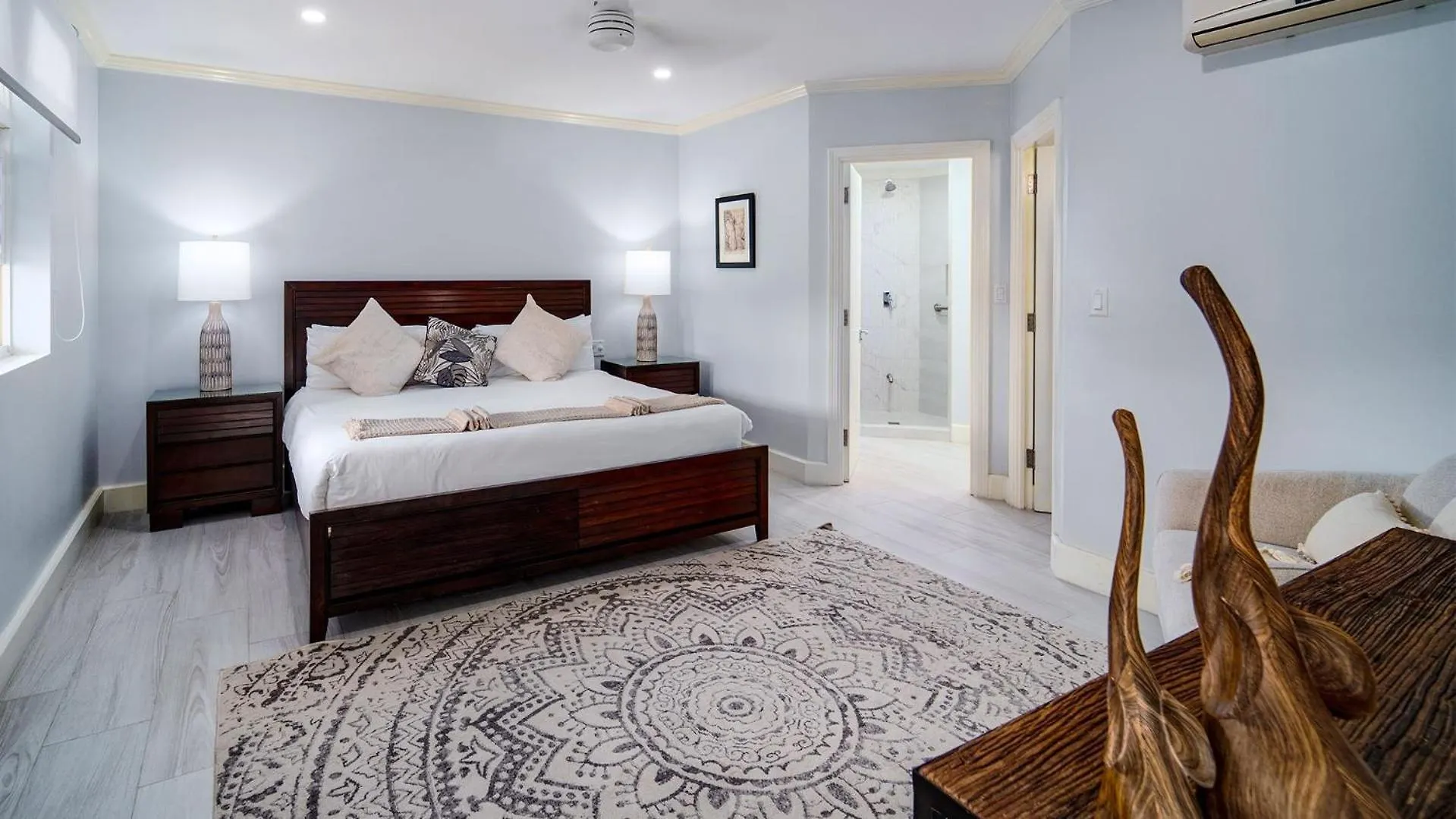 Sapphire Beach 213 Apts Christ Church